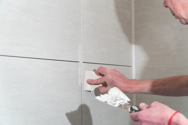 Difference Between Acrylic Grout and Regular Grout